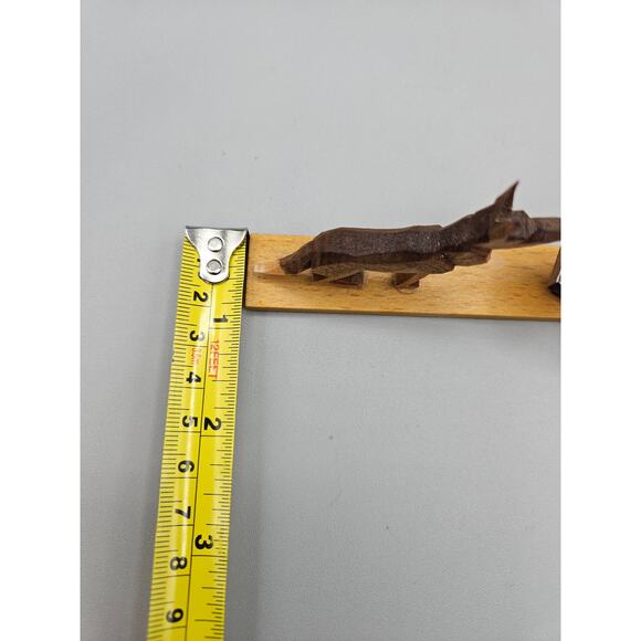 Vintage Erzgebirge Red Riding Hood and Wolf Carved Wood Figurine Fairy Tales - Picture 5 of 6